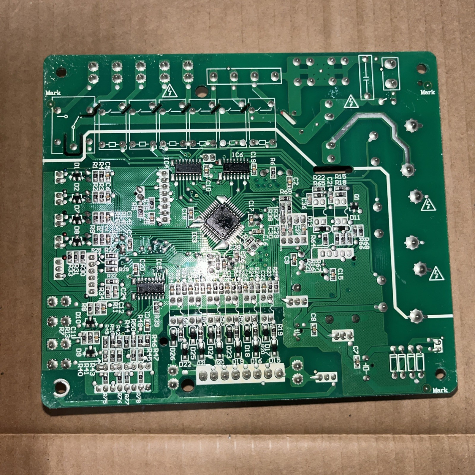 ISLANDAIRE 803300300953 Main Control Circuit Board PTAC-MB-C-B1