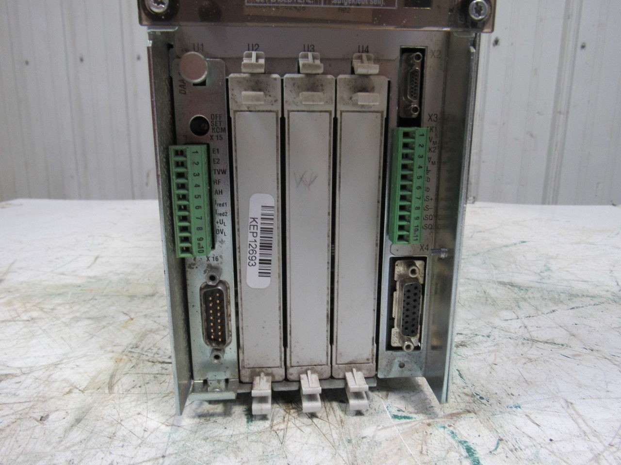 Indramat DDS02.1-W200-DA02-01-FW 300VDC Digital AC Servo Controller