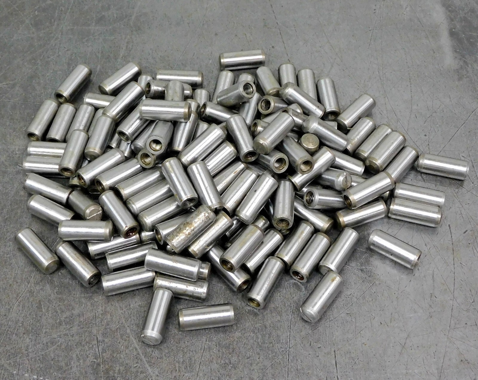 Fastenal – 42-449-7580 M10 x 25mm Pull Dowel Pin Large Lot ( 3.4 lbs )