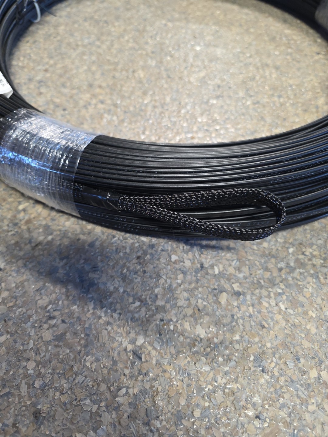 700ft Corning OPTITAPDRP 1F SM ROC TDRP W/GRIP PUSHLOK#APC/SCAPC FiberOpticCable