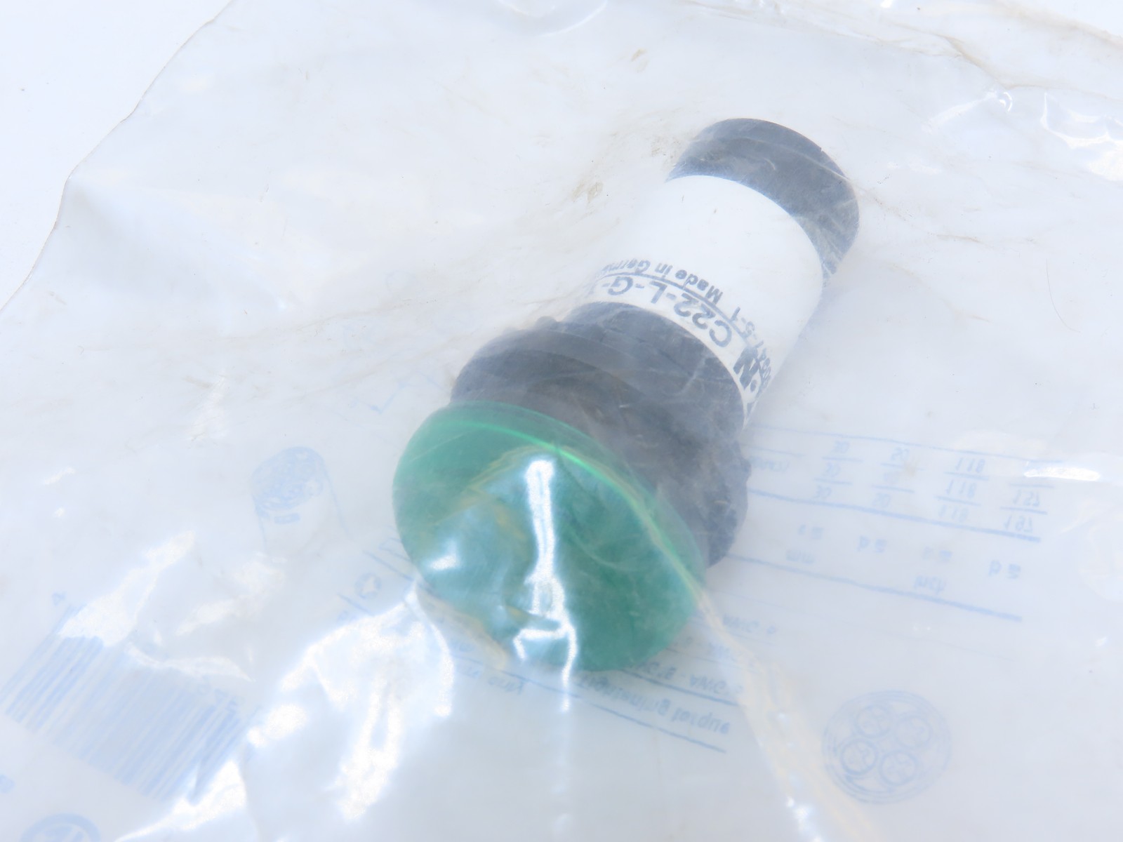 Eaton C22-L-G-120 Button Indicating Light Green Illuminated LED 120 V
