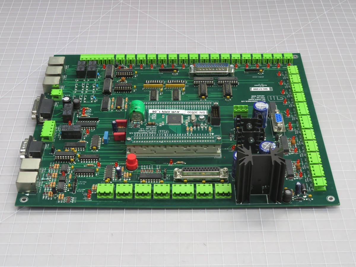 GRAFISK MASKINFABRIK E302652 AVR XRN 1_06 DC CONTROL BOARD AND CPU T208635