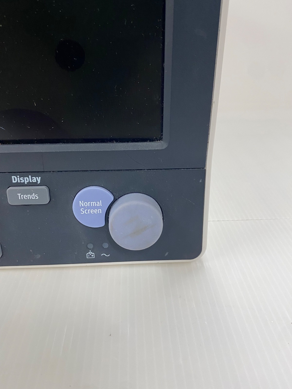 MINDRAY Datascope Passport V Patient Monitor Screen Damage Powers on