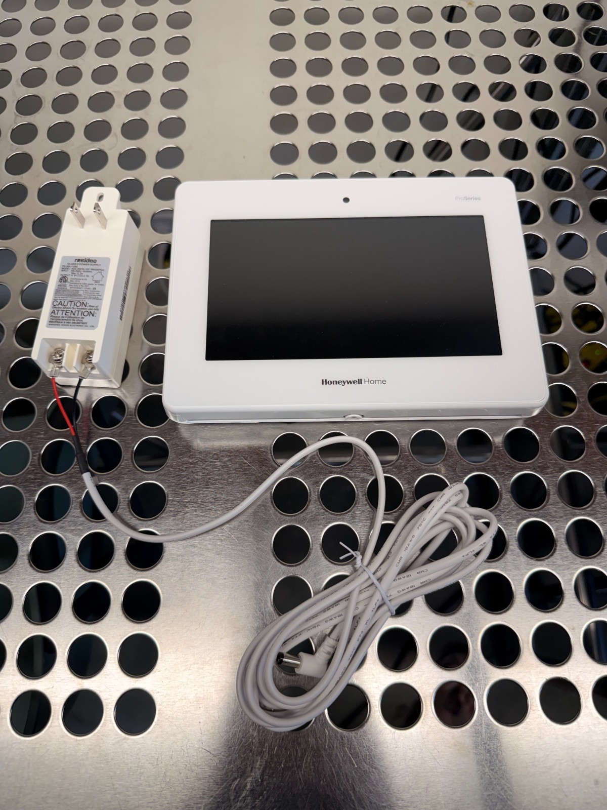 Honeywell Home PROA7PLUS ProSeries 7″ All-in-One Touchscreen Alarm Panel WiFi
