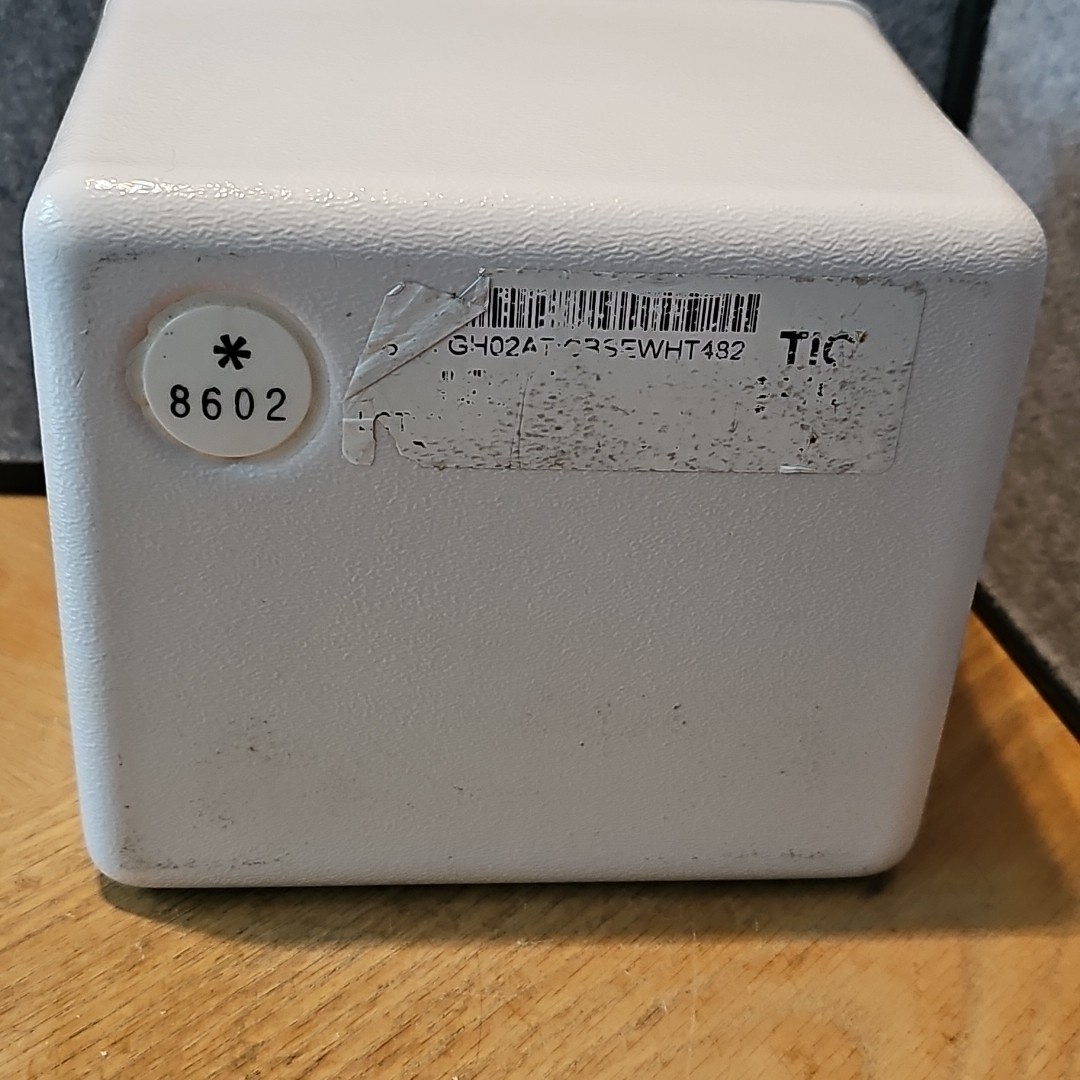 Credo Cube Series 4 Ice Pack Shipping Box GH02ATICBSEWHT482 Used Excellent