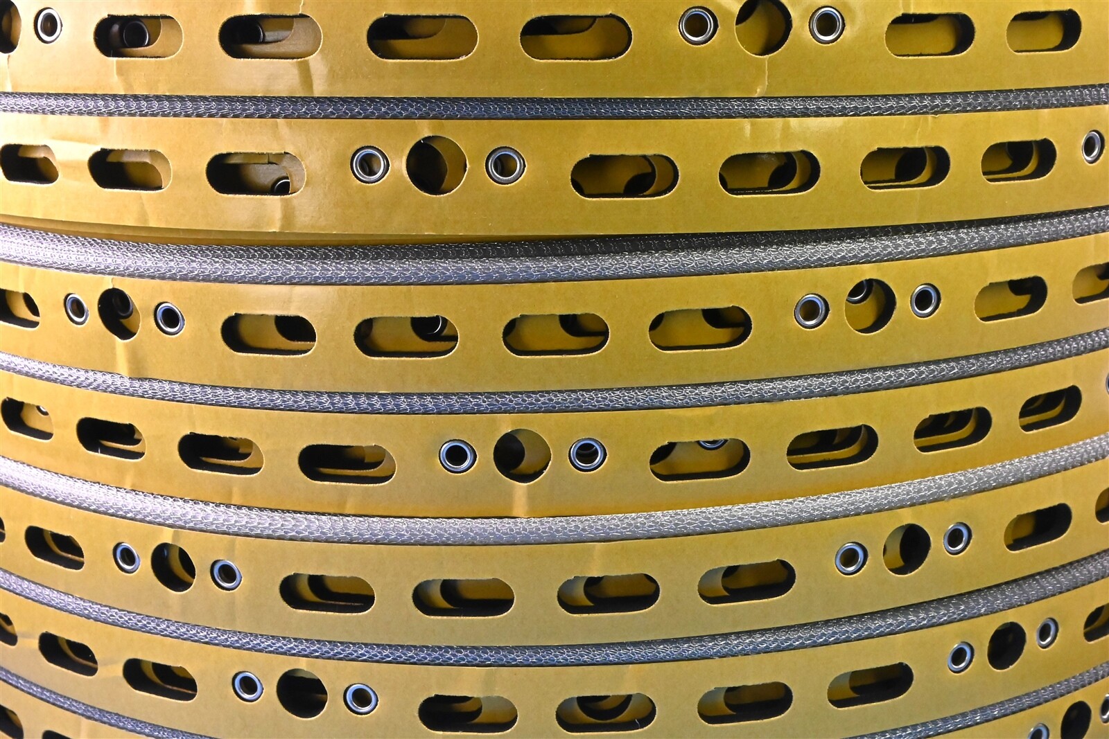 10′ Holland Shielding Systems EMI/RFI EMC-IP Gasket Knitted Mesh w Neoprene Foam