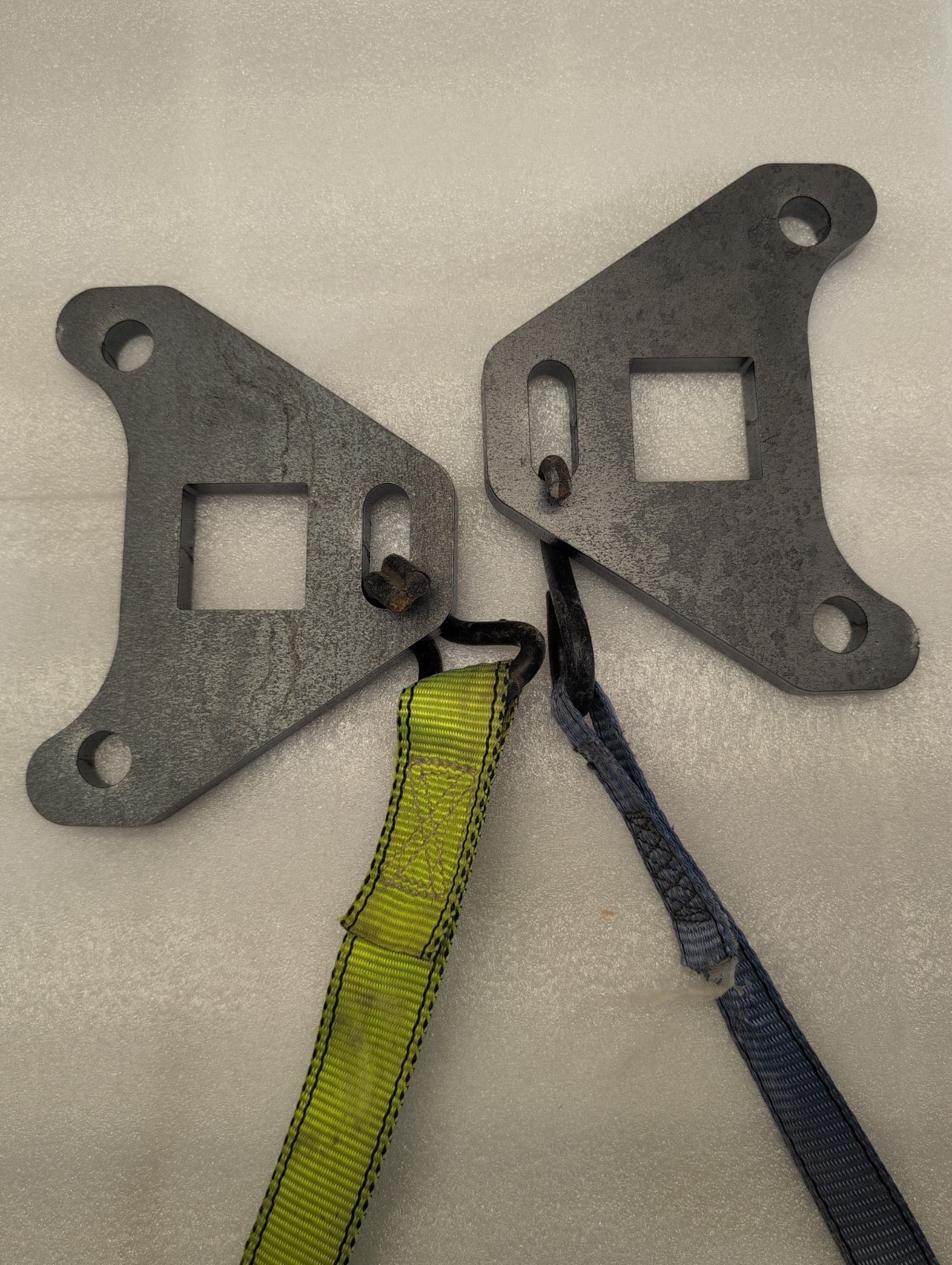 2x Chinese Mini Excavator Drive Motor Reinforcement Brackets With Slot Tie Down