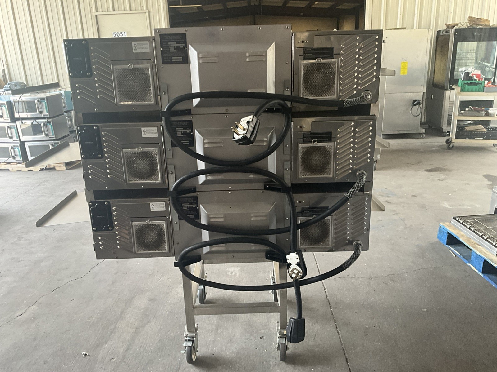 2025 TurboChef HHC2020 High Speed Conveyor Triple Stack Pizza Oven with stand