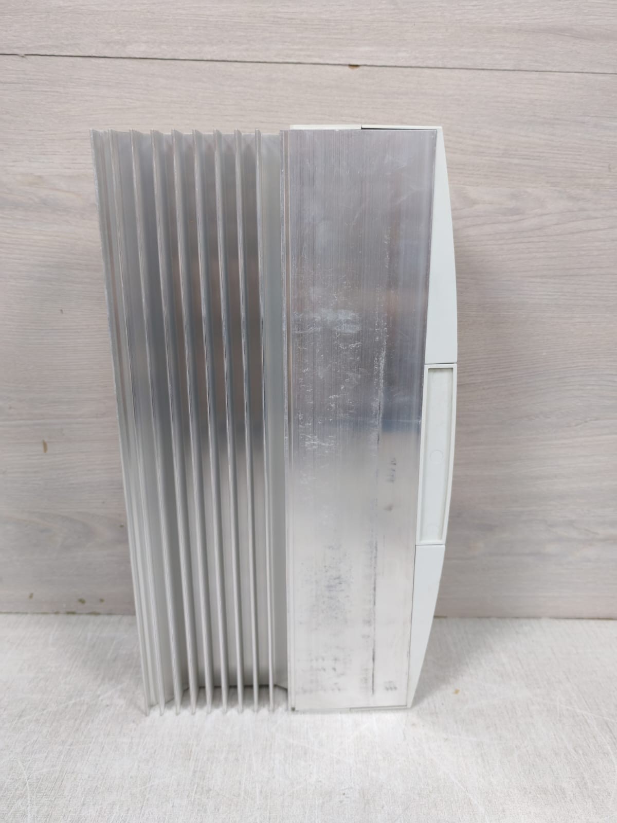 LENZE EMB9352-E SERIES BRAKE UNIT 765V