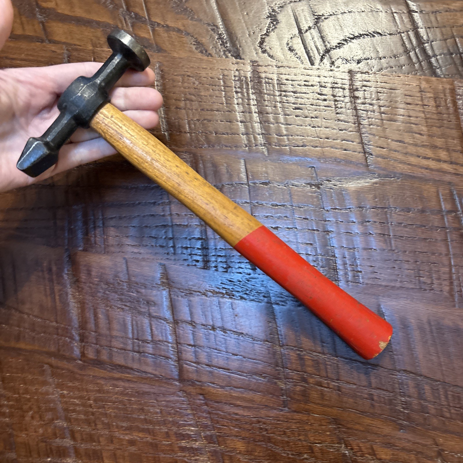 USAG 413B Mechanic’s Hammer with round flat head and horizontal chisel peen