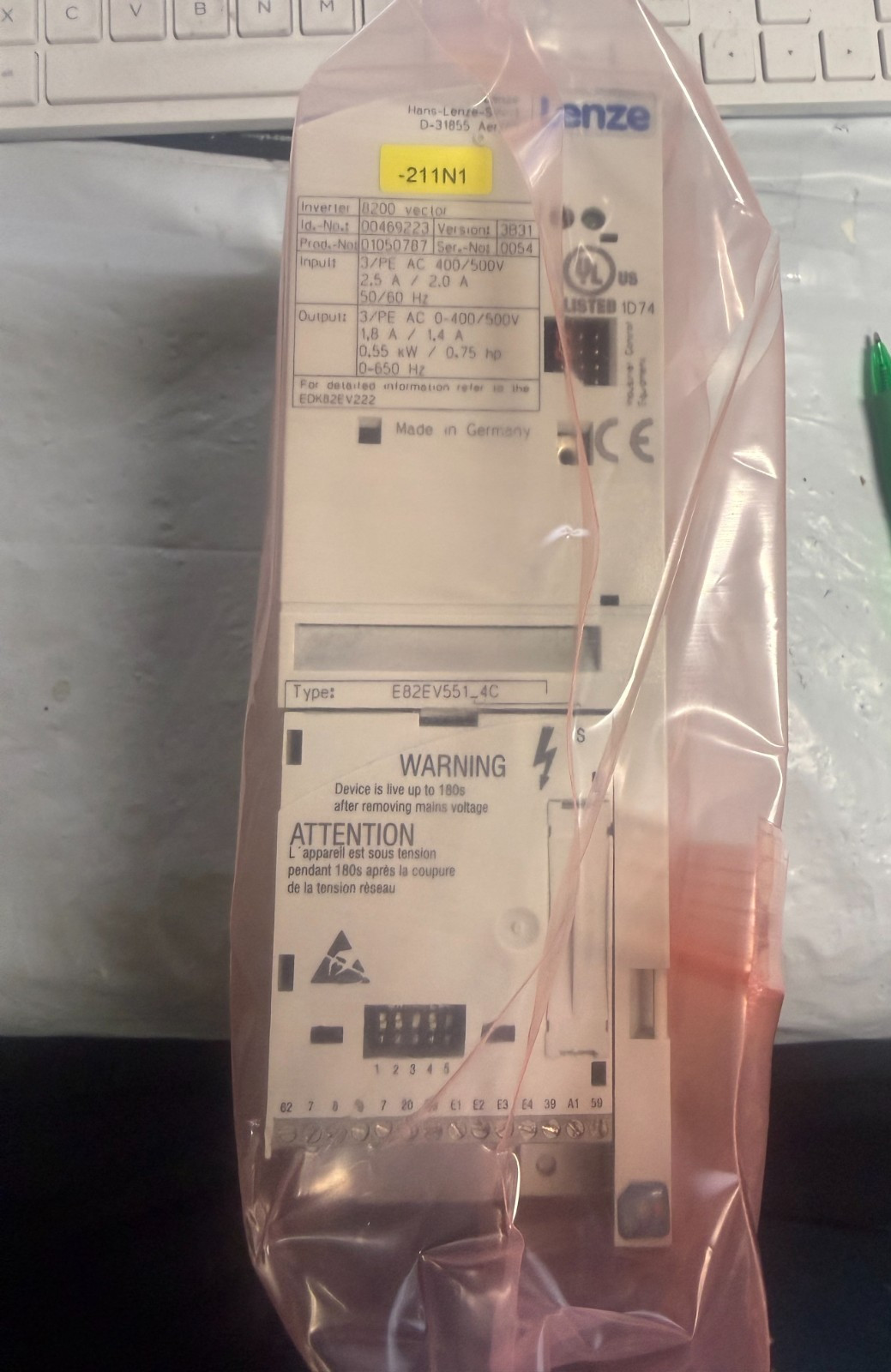 Lenze E82EV551_4C 8200 Vector Inverter Drive 3Ph .55kW/.75HP 400/500V