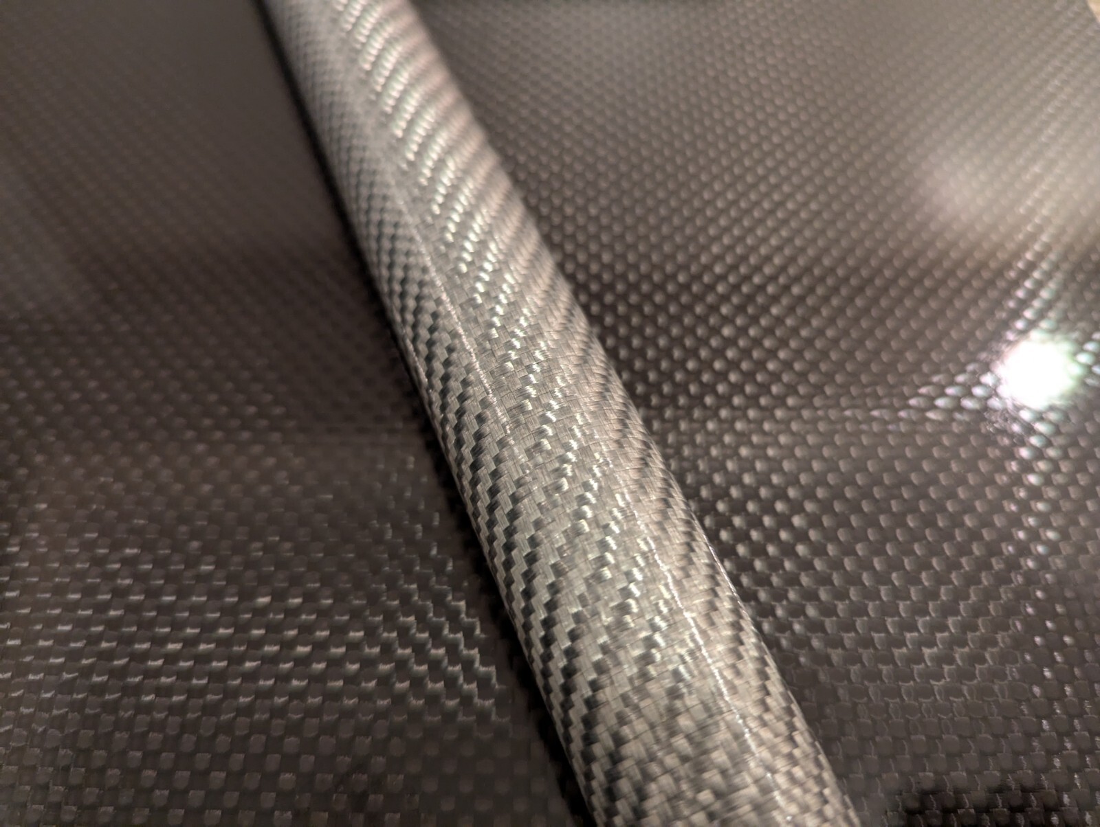 Carbon Fiber Tube Twill Silver glass Weave Gloss Finish – 7/8″ X 1″ X 72″