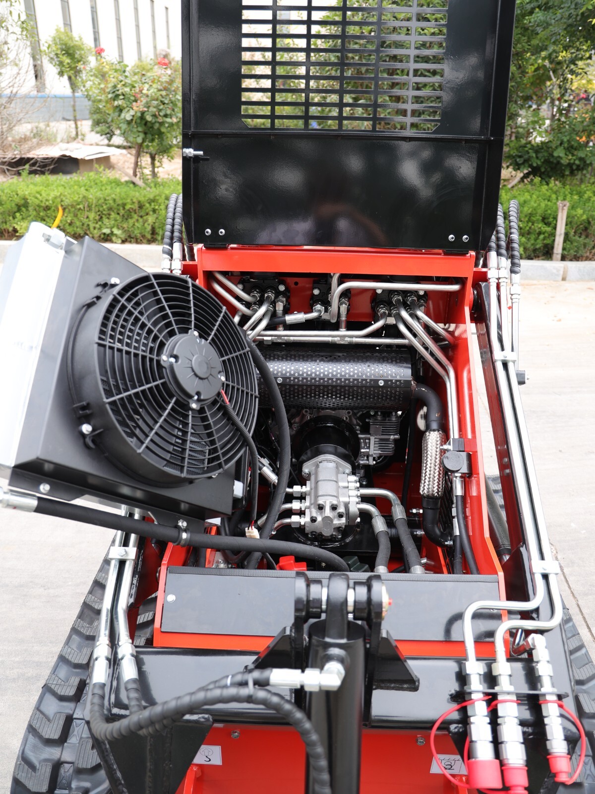 Skid-Steer Loader Tracked 22.1 HP Honda EPA Gasoline Engine for Gardens, Farming