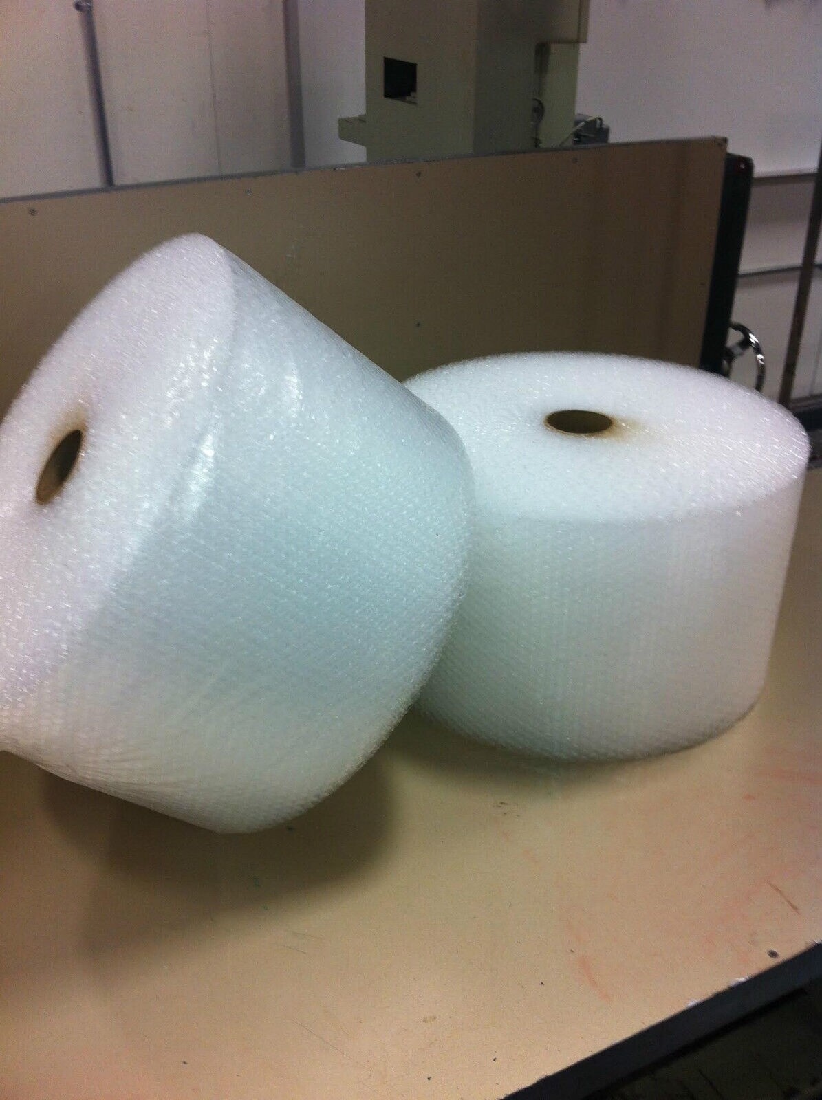 3/16″x 12″ Small Bubble Perf 12″ 1400 ft bubble cushioing wrap padding roll