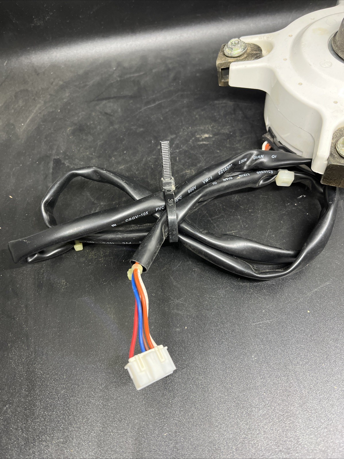 Daikin Malaysia Genuine Part Fan Motor From Mini split ZWA228D30C Used ￼