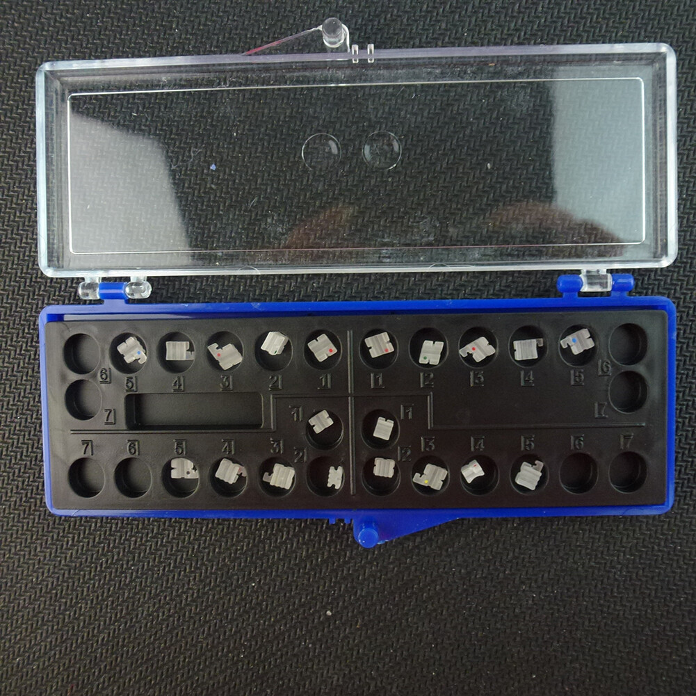 20Pc/pk Dental Orthodontic Ceramic Brackets Braces ROTH/MBT Slot.022 Hooks 3-4-5