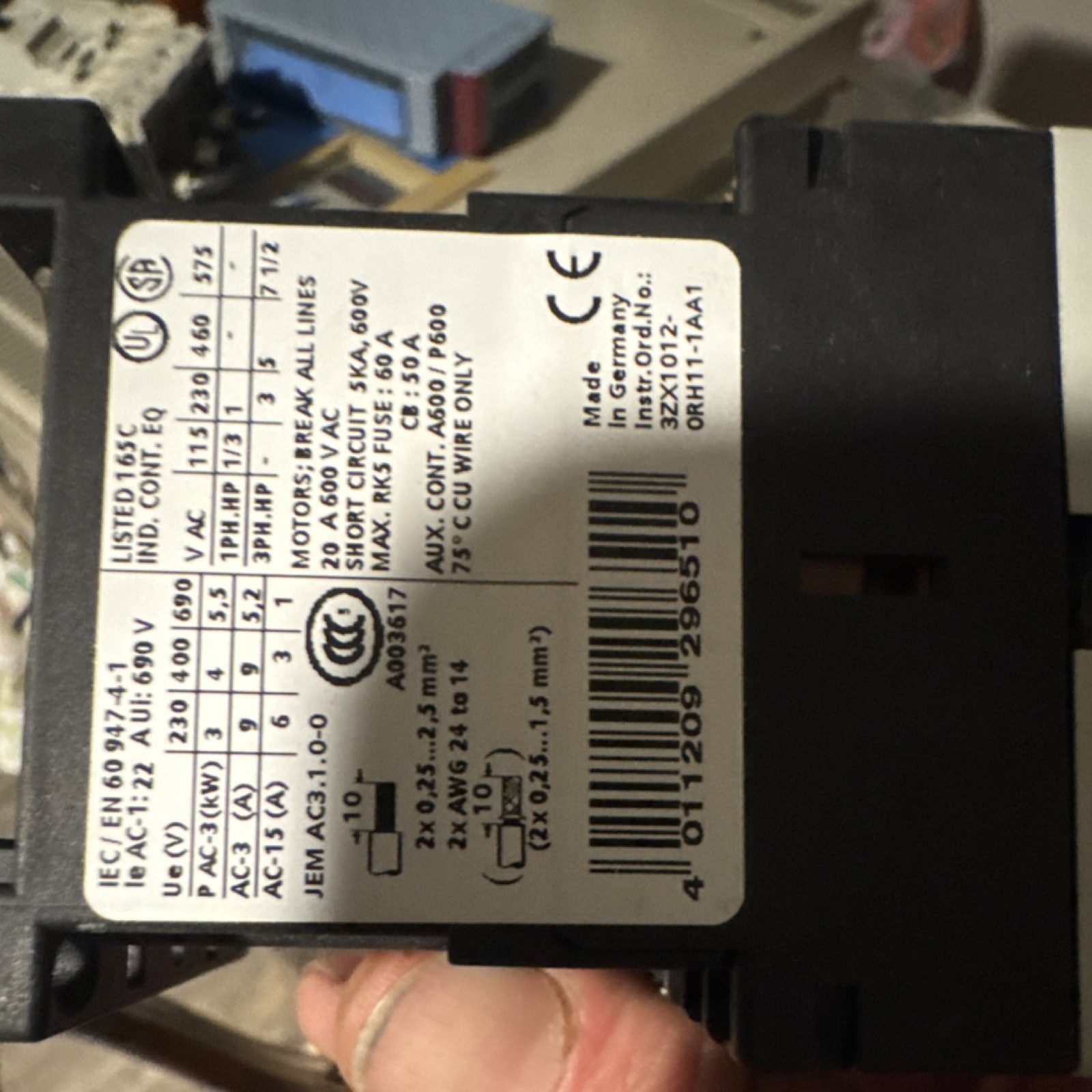 Siemens SIRIUS 3RT1016-2BB42 IEC Contactor 24V DC 9A 3PST-NO DIN Rail Mount