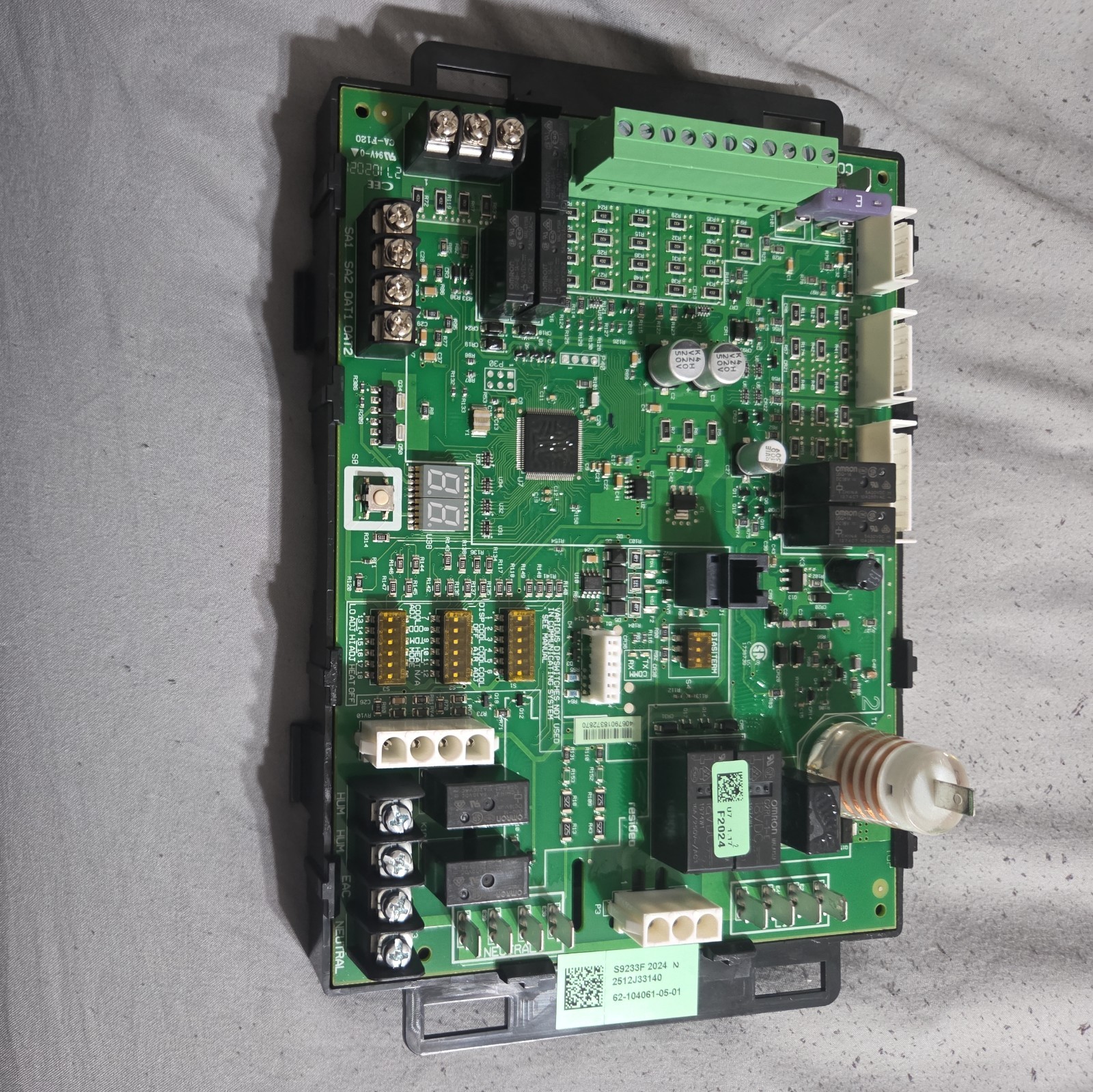 Rheem 62-104061-05 / S9233F2024 Integrated Furnace Control Circuit Board Used