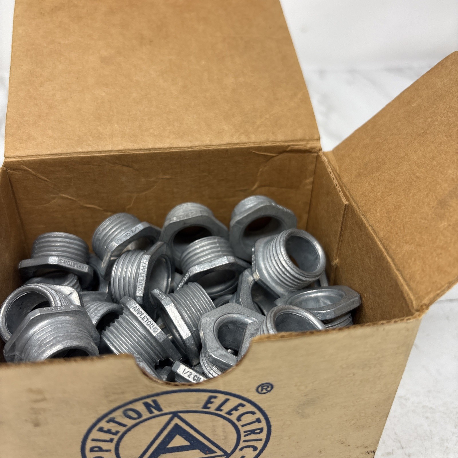 EGS APPLETON EMERSON 1/2″ D/C BUSHED ZINC NIPPLES – Box of 50 – Part # CN-50