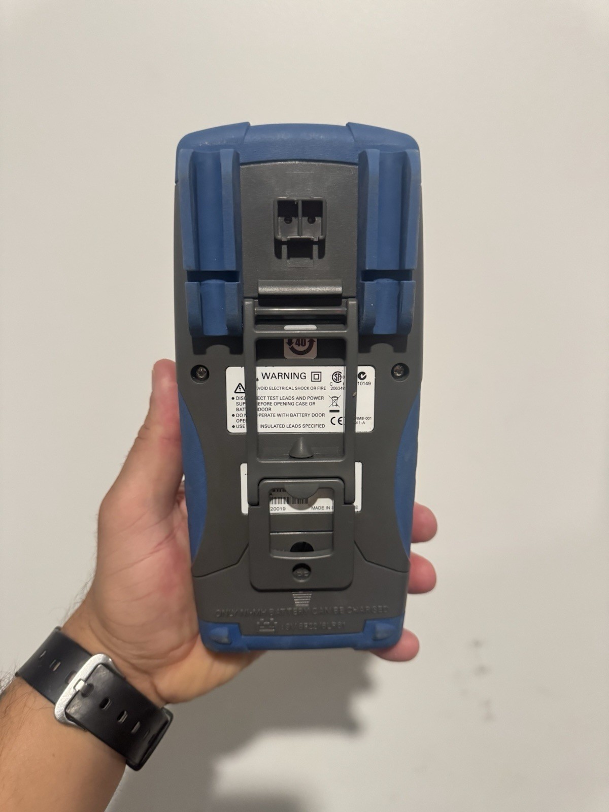 Agilent U1252A True RMS Handheld Multimeter 50,000 Count CAT III 1000V