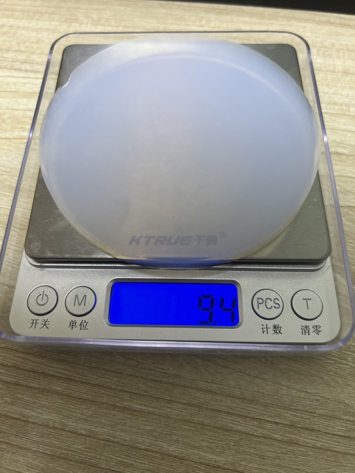 Aerogel cube block with high permeability and high porosity Special gift present