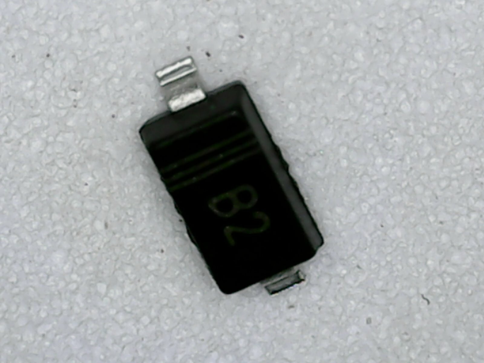 20 Pcs Pack Lot MBR0520 0.5A 20V SOD-123 Small IC Chip Schottky Diode SMD 2 Pins