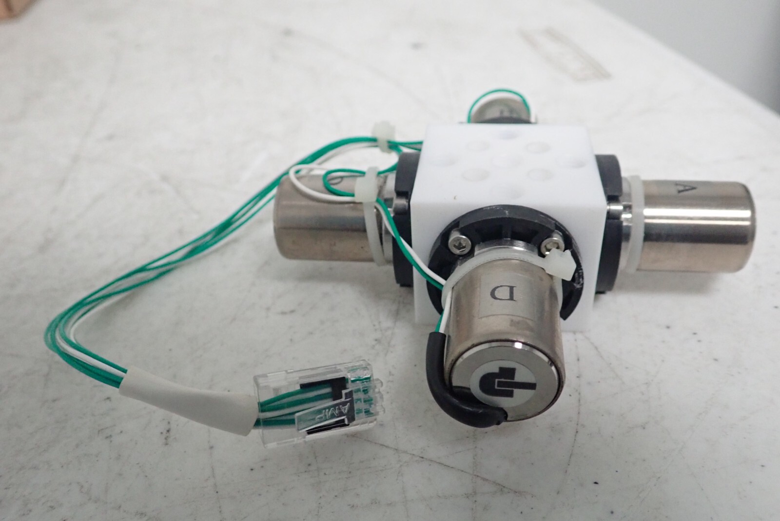 Agilent MCGV 1100 Multi-Channel Gradient Valve for the G1311A Quaternary Pump