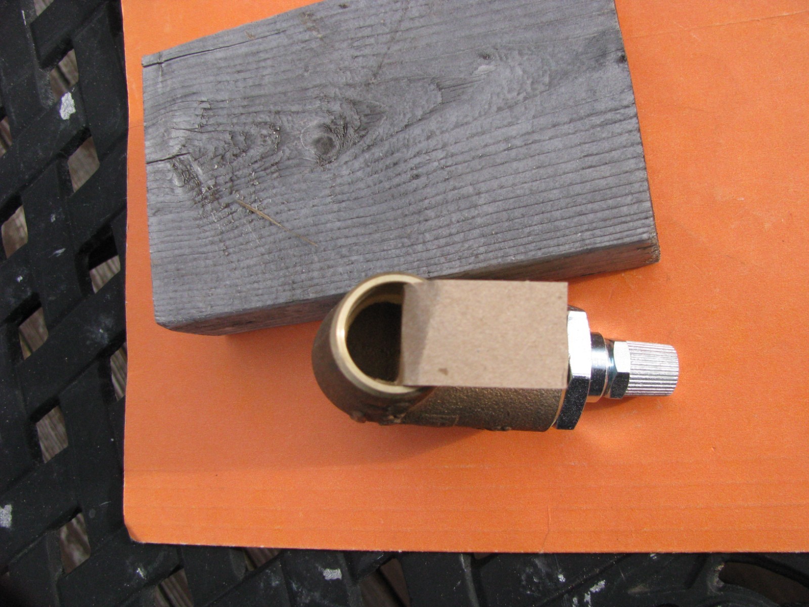 Brand New – TACO 219-4 Bronze Horizontal Sweat-Chek