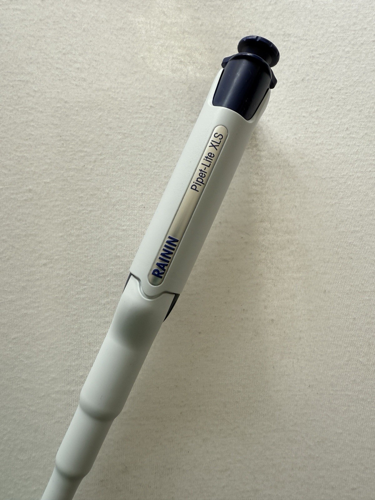 Rainin L-1000 XLS Pipet Lite ~ LTS 100-1000ul LTS ~ Single Channel ~ Calibrated