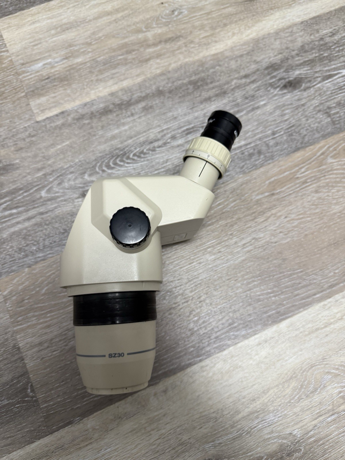 Binocular microscope Olympus sz3060 made in Japan