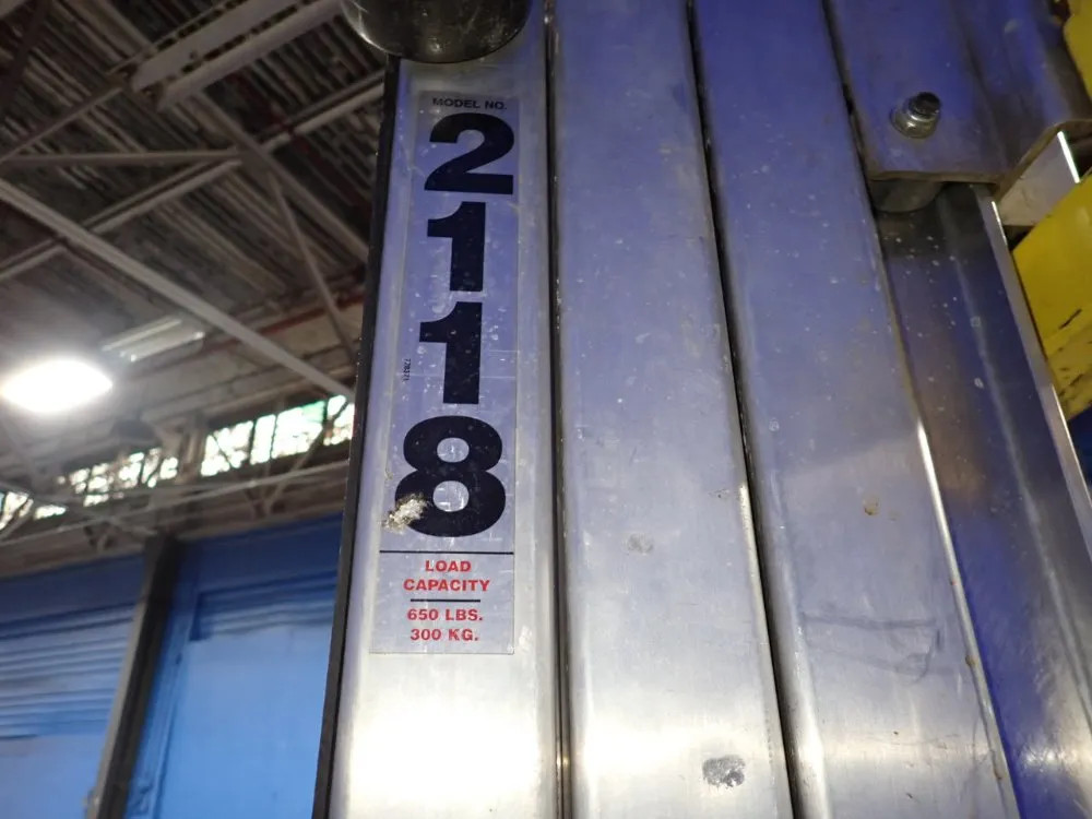 SUMNER MANUFACTURING CO 2118 CONTRACTOR LIFT 18 FT / 650 LBS 02260540009