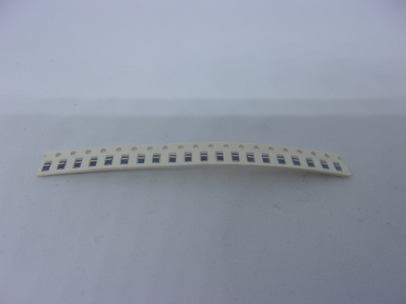20 Pcs Pack Lot CD4148WP SMD Small Switch Diode Resistor Type 1N4148 1206 4148