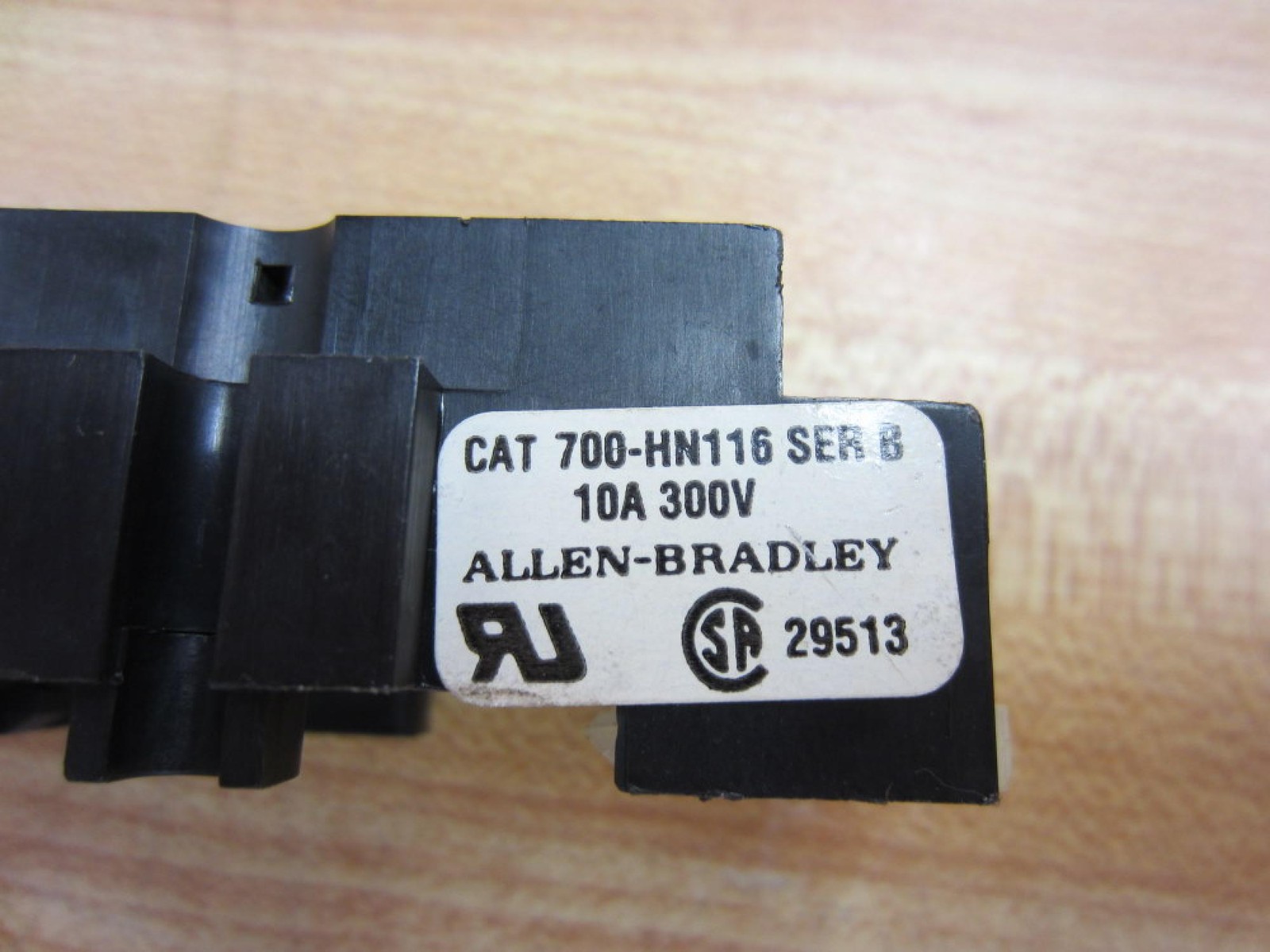 Allen Bradley 700-HN116 Socket Relay 700HN116 Series B