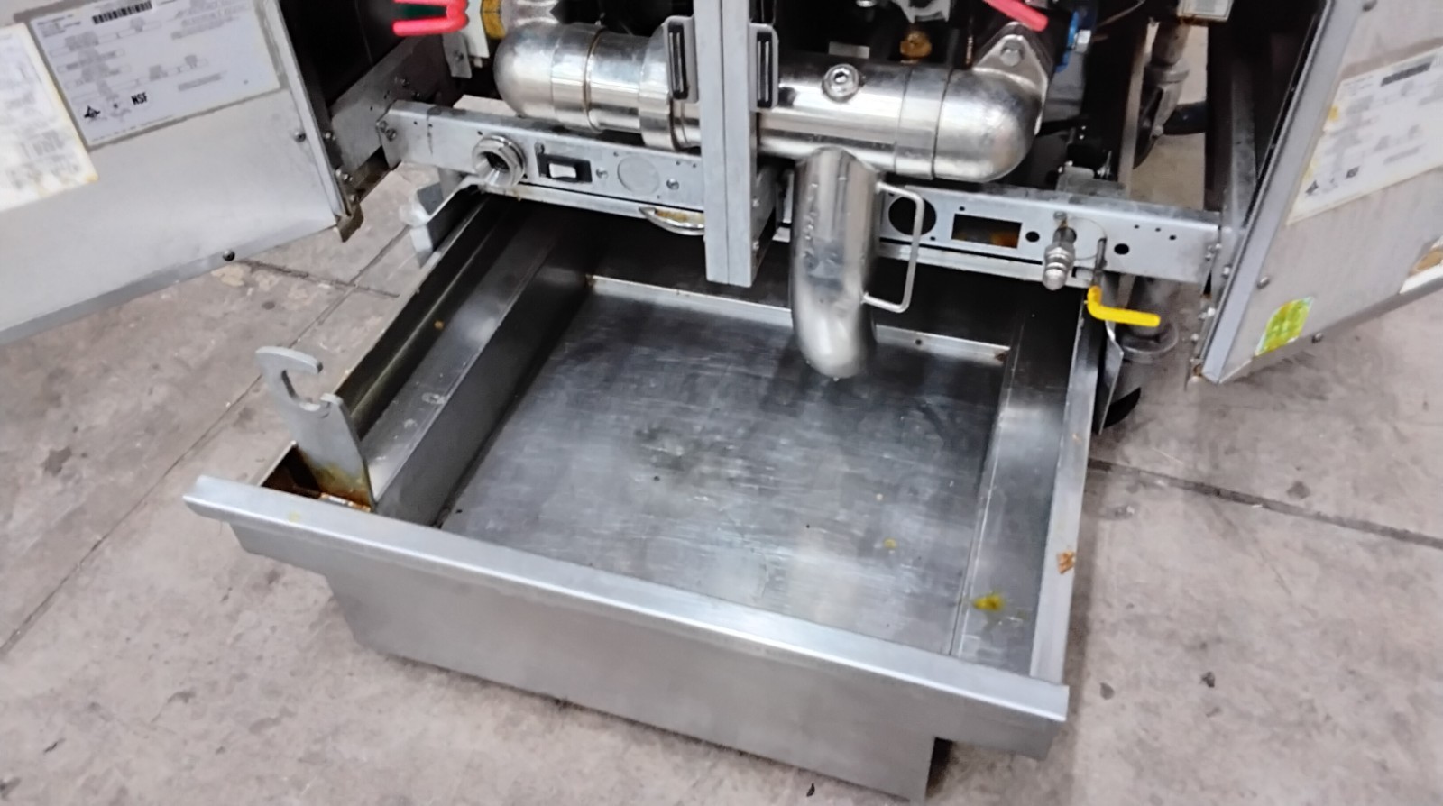 Pitco SSH55 50 Lbs Gas Digital Double Deep Fryer w/ Filtration System