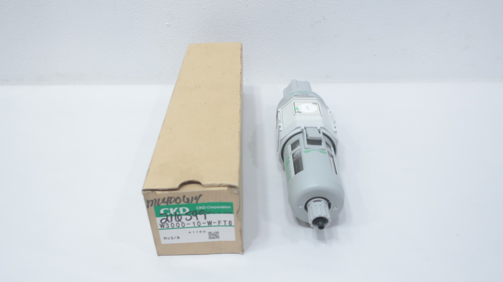 Ckd W3000-10-W-FT8 Pneumatic Filter-regulator 3/8in Npt 1mpa 0.05-0.85mpa
