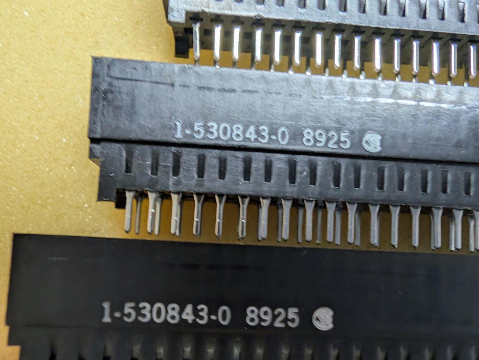 5x NOS TE AMP 1-530843-0 Standard Edge II 43-Position Card Edge Connectors