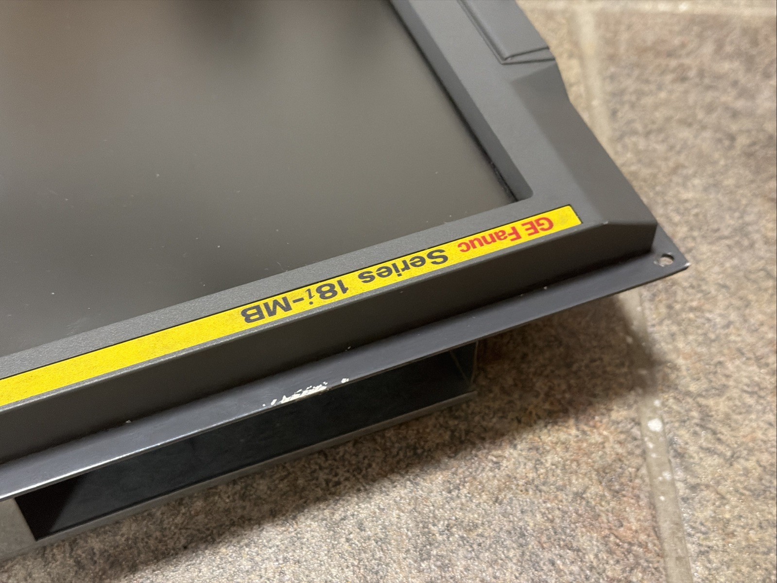 FANUC A02B-0281-C071 FA-LCD Unit 10.4” Operator Screen A20B-8100-0820 WARRANTY