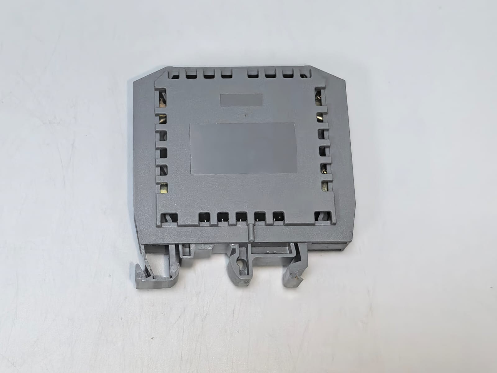LOT 2 PCS ENTRELEC 001022805 RB122A-135VAC-DC TERMINAL BLOCK ABB 1SNA010228R0500