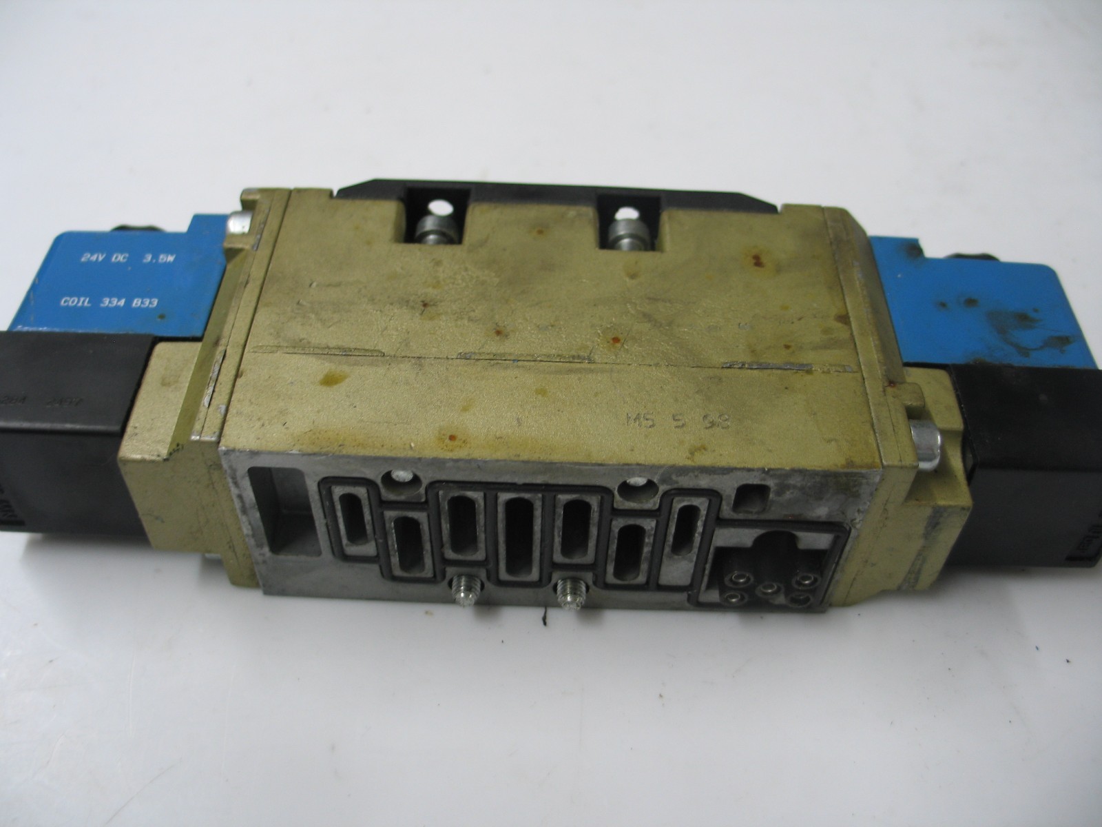 ROSS W6576A2407 5W/2P DUAL SOLENOID VALVE PILOT CTRL SUB-MOUNT 24VDC Q0153B