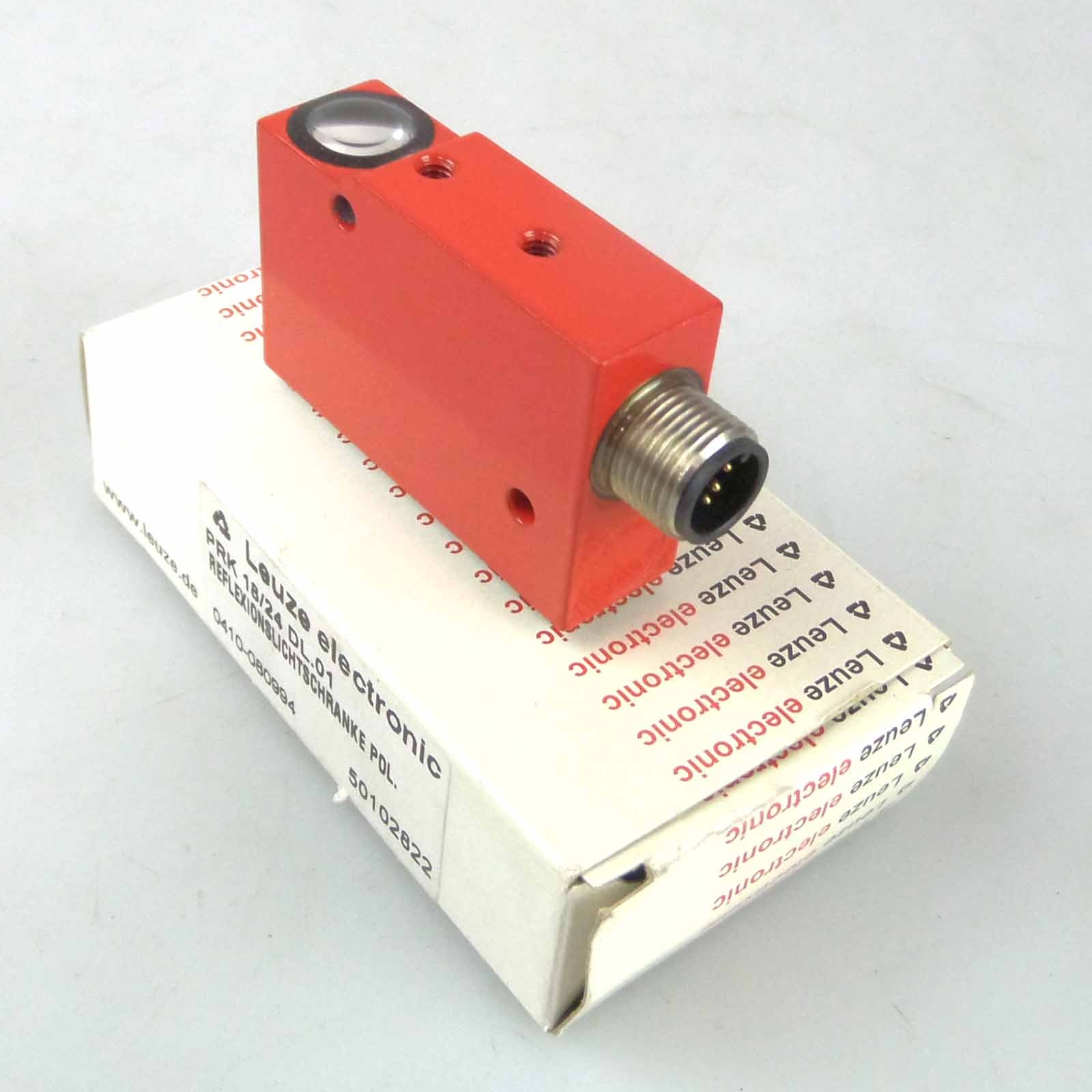 Leuze retro-reflective sensor PRK 18/24 DL.01 50102822 original packaging