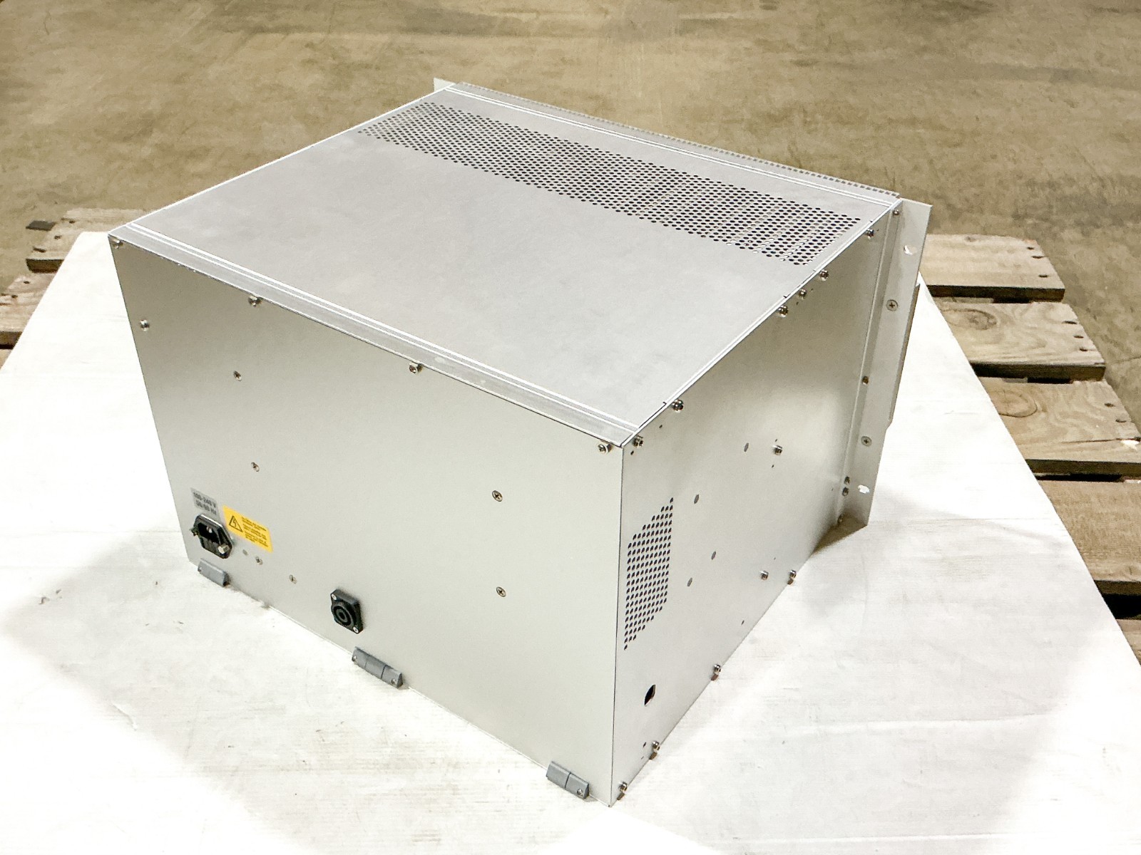 New Poly Rack 170321 VME-System 19 BGTR 7HE/380T MSC III Chassis 21 Slot 1371464