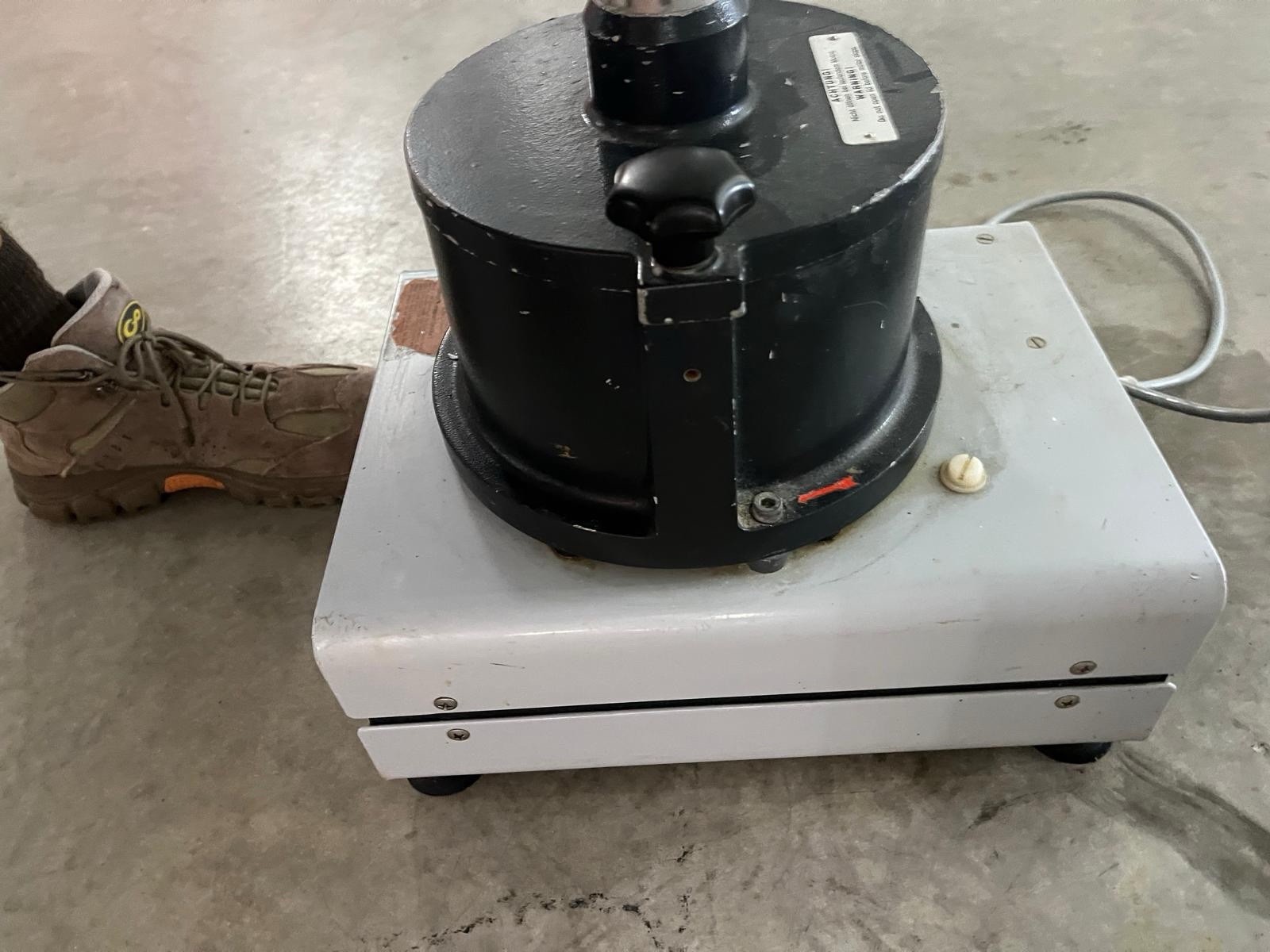 RETSCH BRINKMANN ZM1 LABORATORY GRINDER MILL 60 DAYS WARRANTY