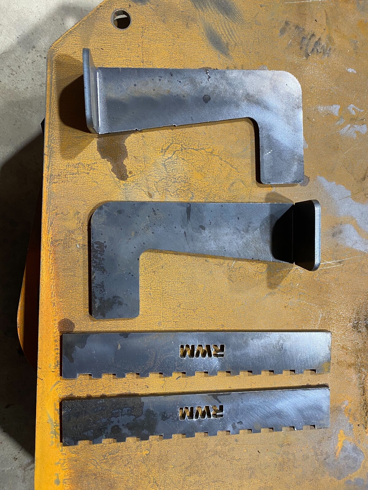 RWM Universal Brand New Weld-On 9″drop step 4pc kit Raw Steel Step 1/4″ Thick