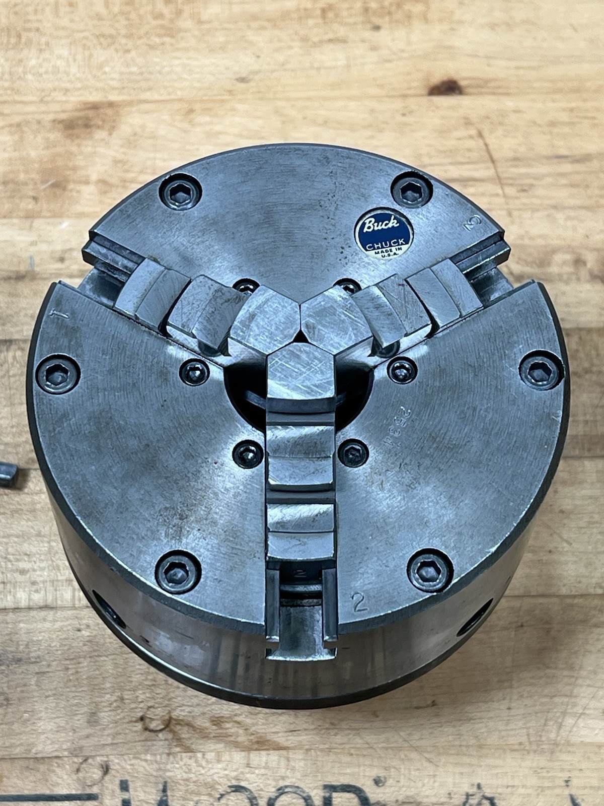 BUCK 5″ LATHE CHUCK 3 JAW SCROLLING #2534 WITH 5C MOUNT & KEY – MADE IN THE USA
