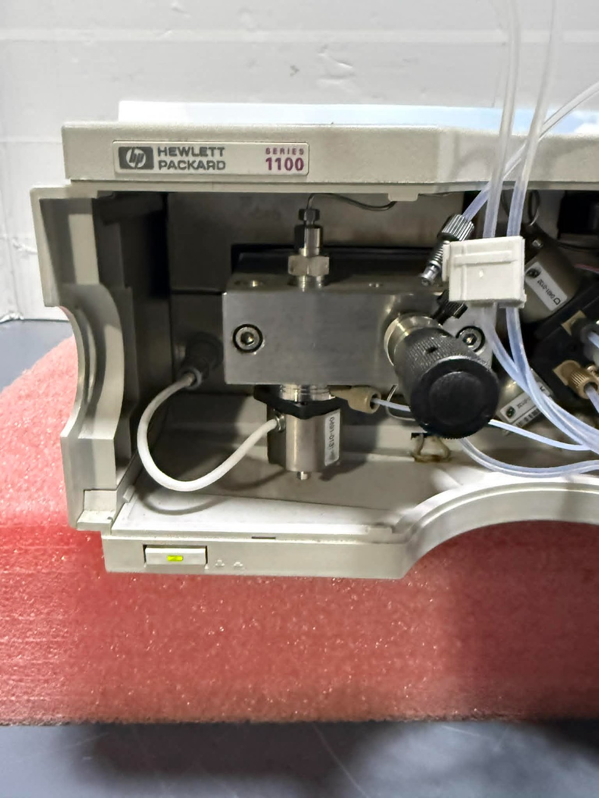 HP AGILENT G1311A 1100 Series QuatPump Quaternary Pump