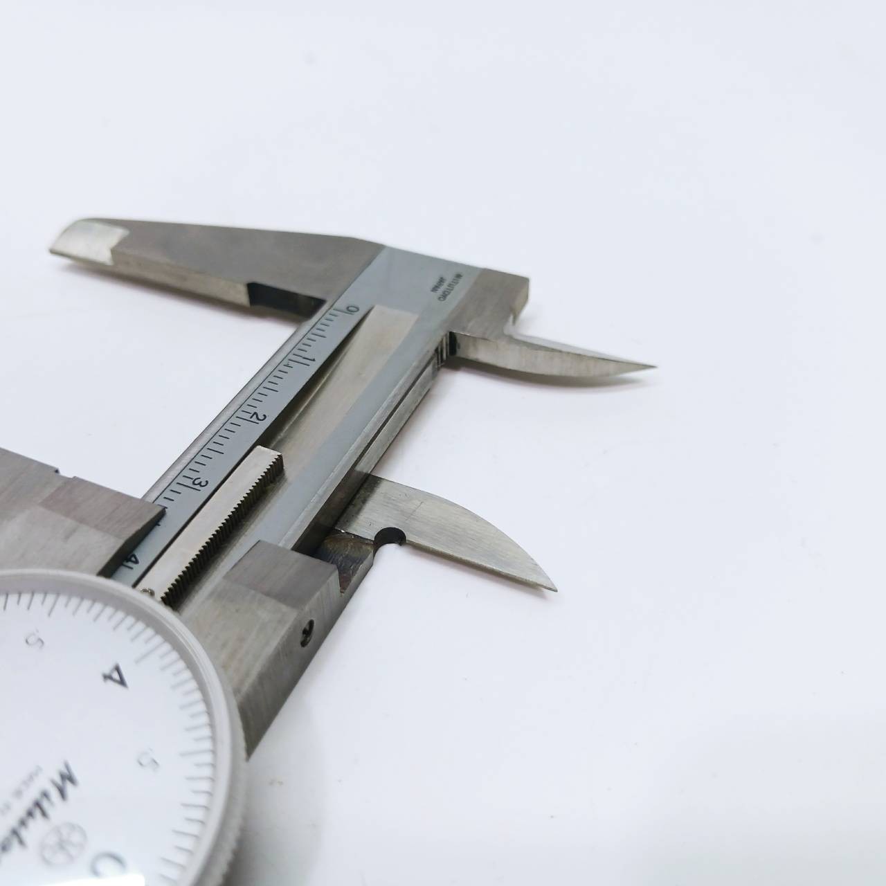 Mitutoyo Dial Vernier Caliper 505-660-50 D15E 150mm 0.02mm Made in Japan AJ2321T