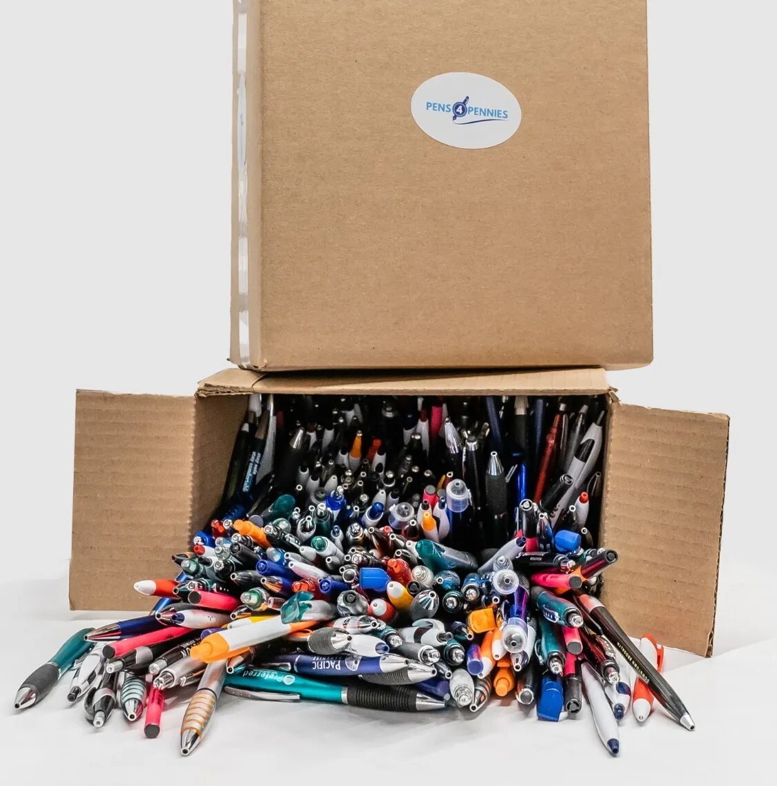 1000 Misprint Pens – Bulk Ballpoint Retractable Click Pen Lot – Black/Blue Ink