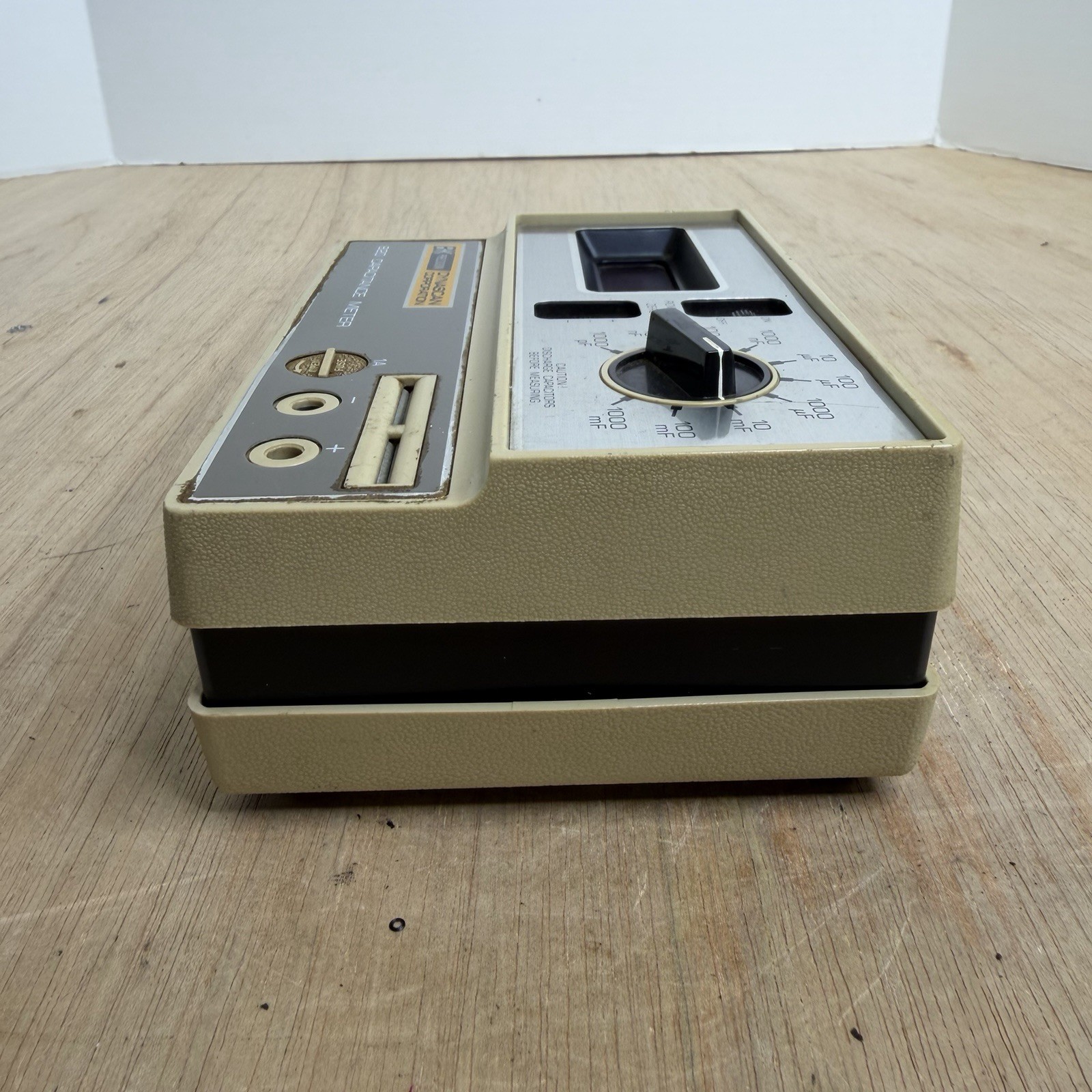 B&K PRECISION DYNASCAN CORPORATION MODEL 820 CAPACITANCE METER – UNTESTED