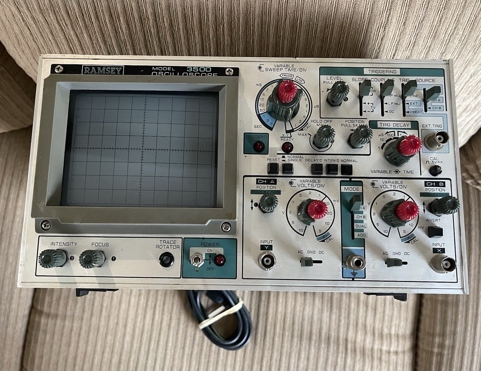 Vintage RAMSEY 3500 Oscilloscope *Powers On ?? Made in Korea
