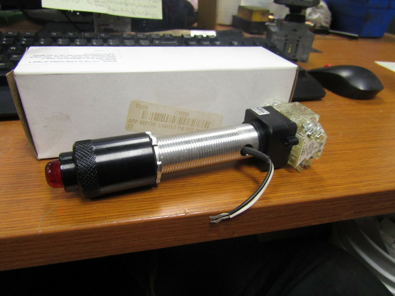 NEW EGS CONTROLS LIGHTED PUSH BUTTON RED EXPLOSION PROOF LONG BARREL AEPTRFL